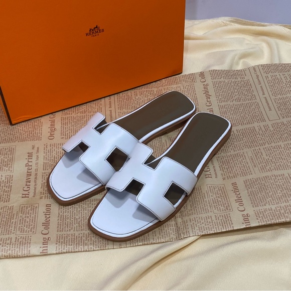 Hermes Women's Authentic Sandals - Picture 1 of 4